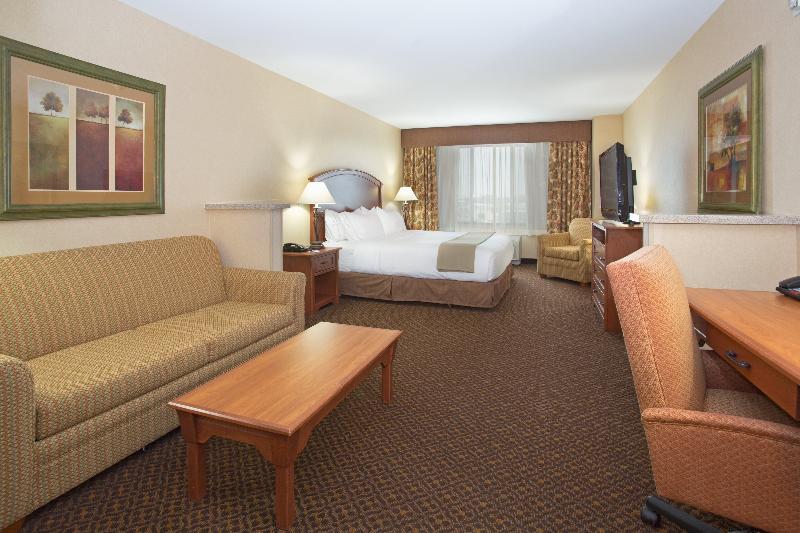Holiday Inn Express & Suites Mitchell, An Ihg Hotel Экстерьер фото